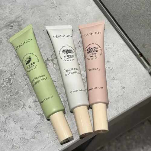 玉龙茶香▲桃作香氛护手霜防干裂