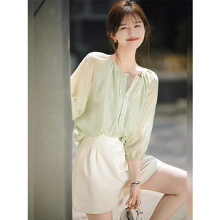 温柔风甜美碎花刺绣短袖衬衫女夏新款法式气质雪纺上衣七分袖上衣