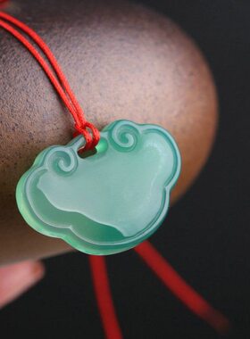 天然冰绿玉髓宝宝如意锁吊坠马料翠绿玉石长命锁儿童红绳项链S55