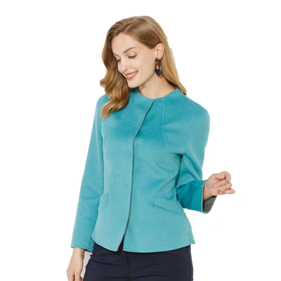 玫而美品牌文艺精简减龄短外套