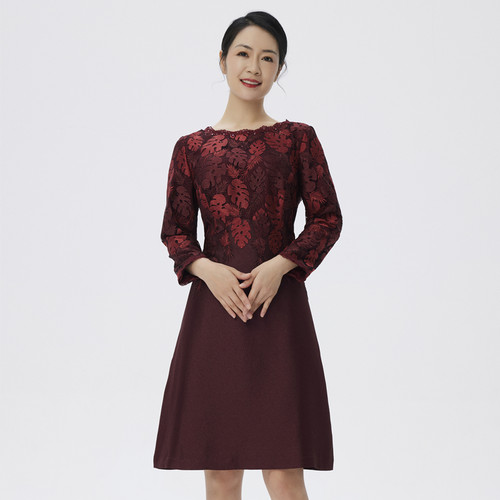 玫而美婚庆婆婆绣花连衣裙