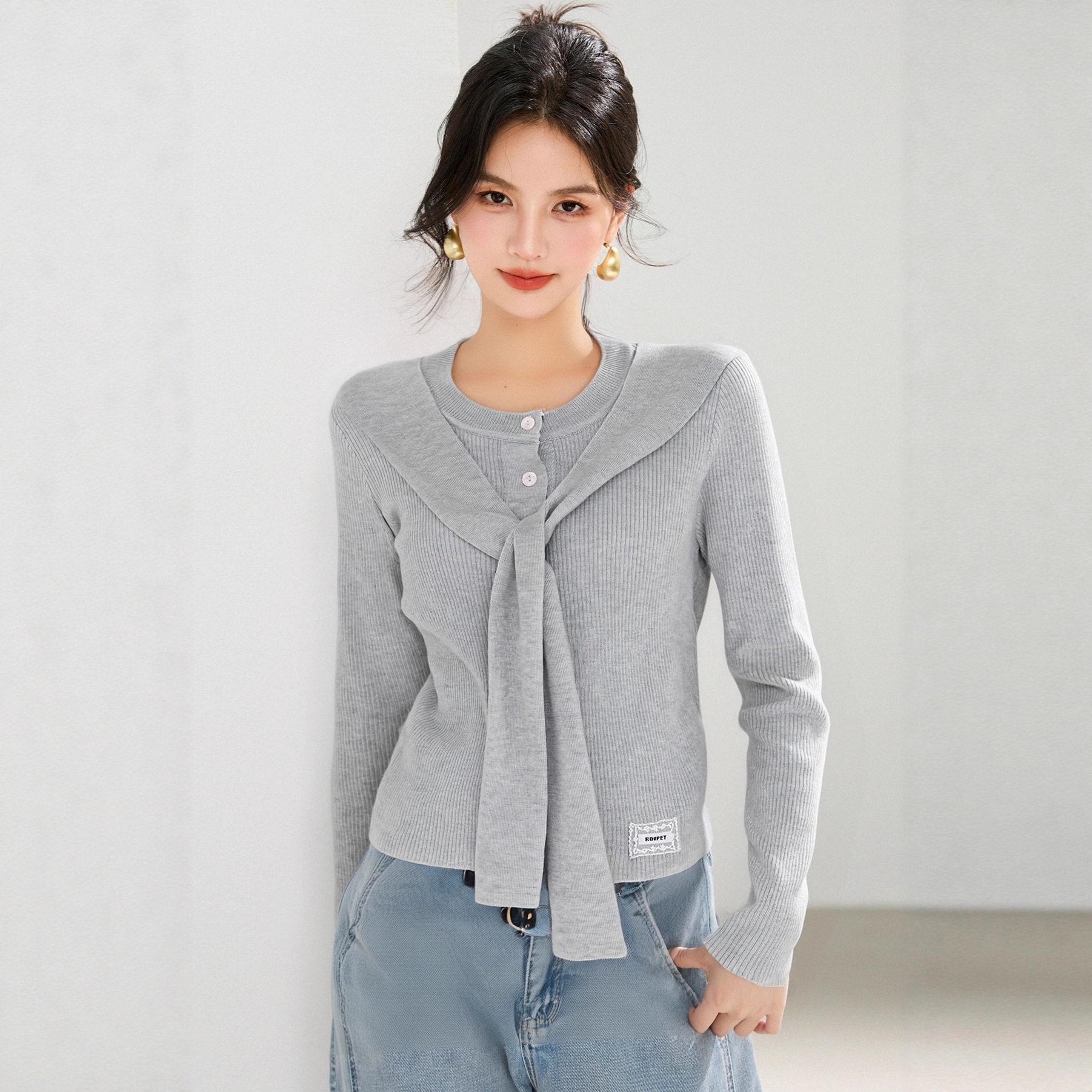 韩系假两件灰色针织开衫女早秋穿搭披肩领设计感休闲气质毛衣外套