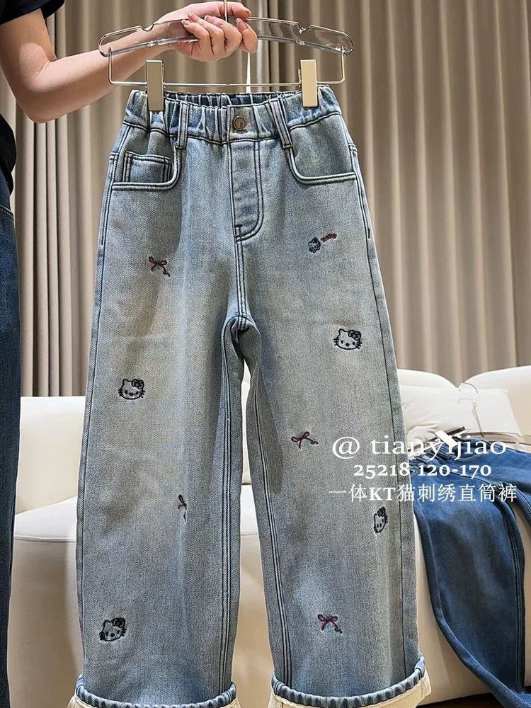 天依角2025冬新款25218一体加绒刺绣KT猫牛仔直筒裤中大女童亲子