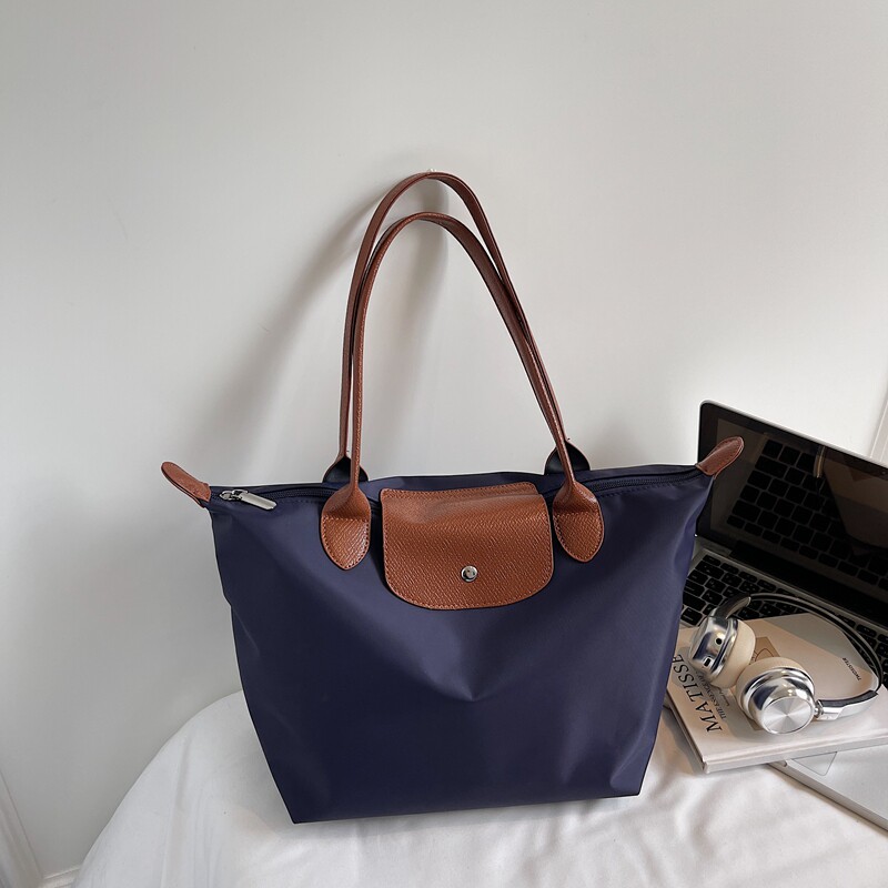 简约时尚单肩包小众设计休闲包包2025新款秋冬手提包大容量托特包,箱包皮具/热销女包/男包,通用款女包,淘宝优惠券,粉丝福利购,淘宝优惠卷