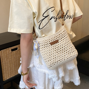 单肩包小众设计休闲海边度假水桶包 编织斜挎包女2026新款 夏季 时尚