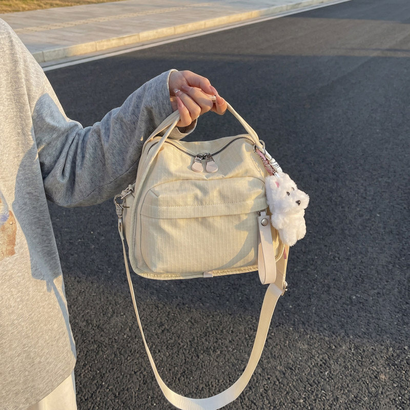 包包女2026新款轻便小众设计夏季都市简约单肩手提包大容量斜挎包