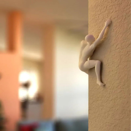 Unique Climber Sculpture Wall Decor独特的登山者雕塑墙面装饰
