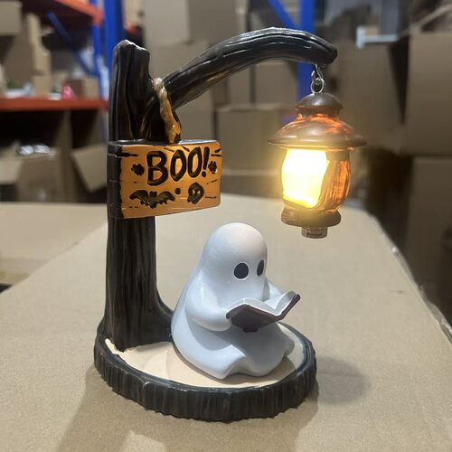 跨境新品Cute Ghost Reading Lantern万圣节鬼魂幽灵阅读看书摆件