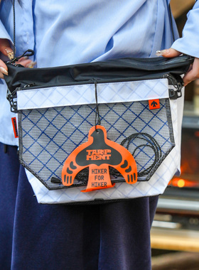 TARPMENT飞鸟户外斜挎小包轻量化露营徒步骑行腰包护照钥匙包包女