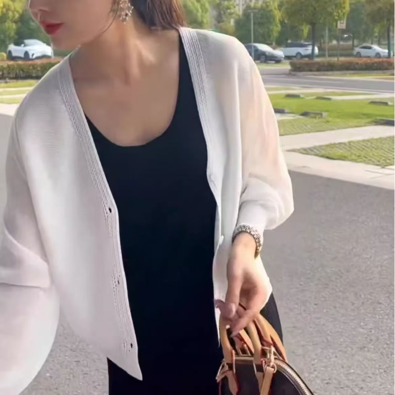 2025新款冰丝麻针织开衫女夏季时尚百搭防晒披肩空调衫小个子V领