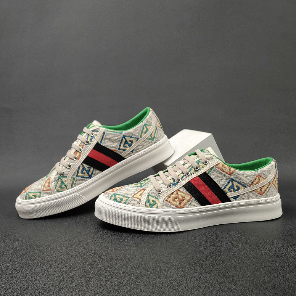 板鞋男款潮流百搭鞋子欧洲站男鞋平板鞋男士布鞋轻奢一脚蹬懒人鞋,流行男鞋,休闲板鞋,淘宝优惠券,粉丝福利购,淘宝优惠卷