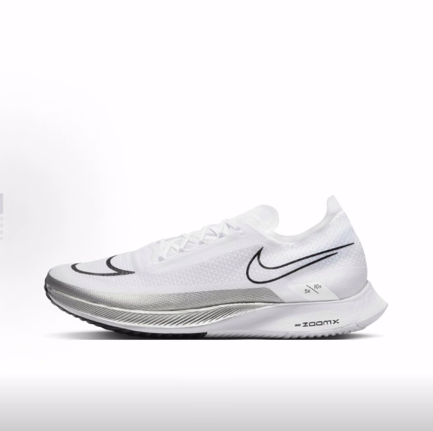 Nike STREAKFLY舒适百搭织物减震透气低帮竞速跑步鞋男女同款白黑