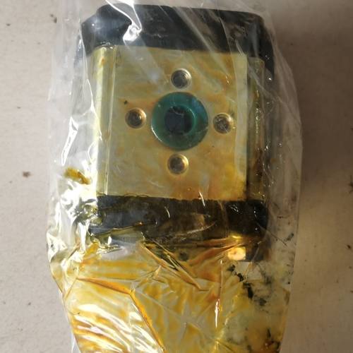 福田雷沃殴豹254拖拉机配件液压泵齿轮泵侧进后出油