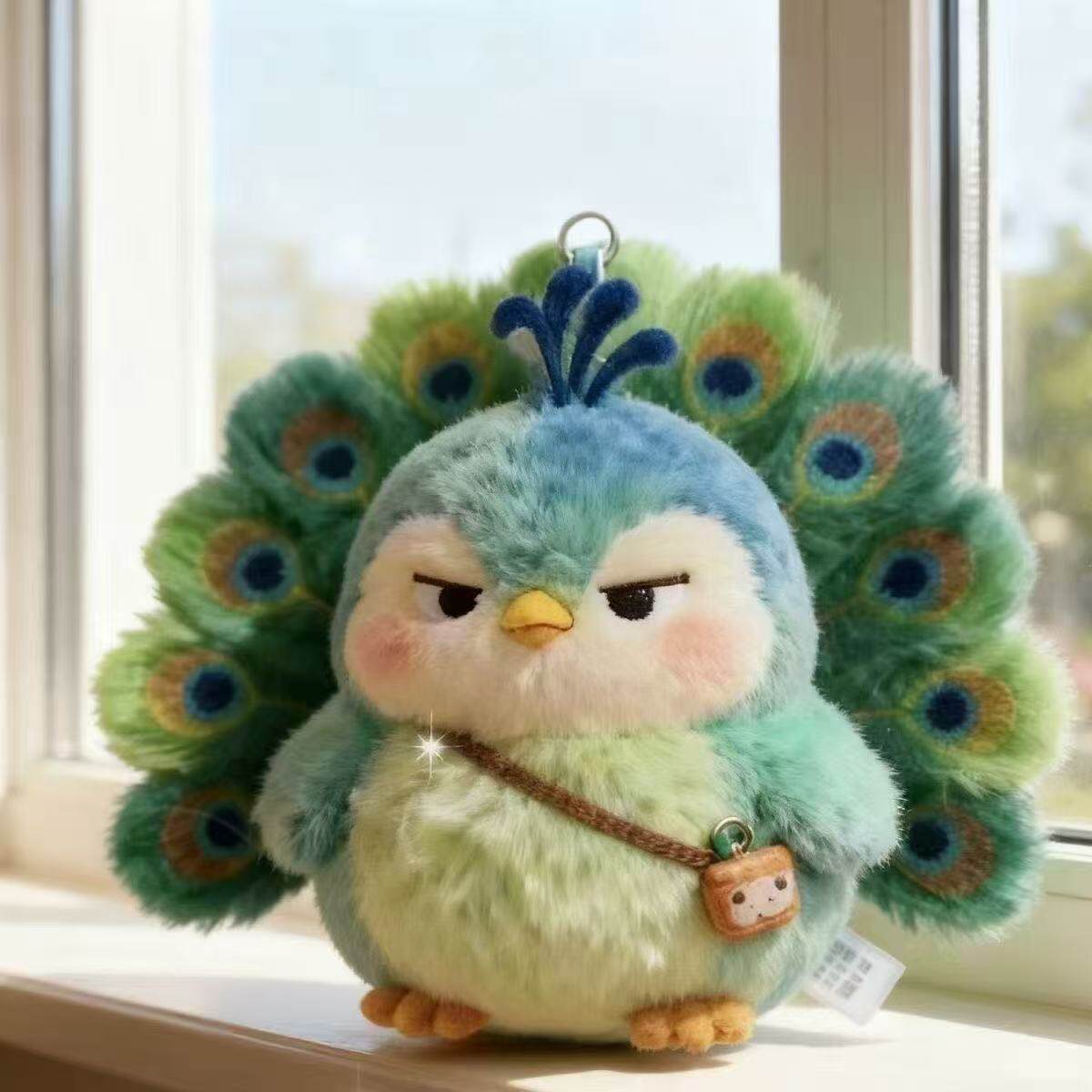 美拉德绿孔雀毛绒背包挂件可爱