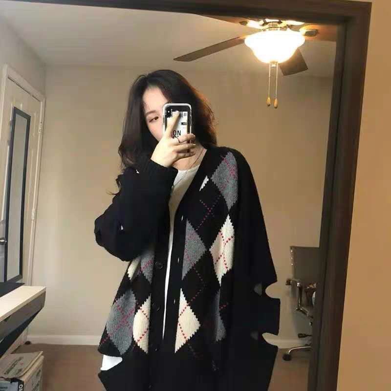 复古学院风oversize慵懒风设计感秋季撞色菱格针织开衫毛衣外套女