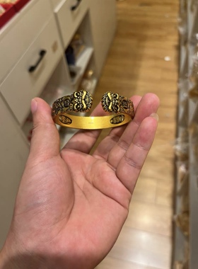 新中式黑金款古法錾刻聚财鸿运醒狮吉言手镯国风设计宽面开口镯子