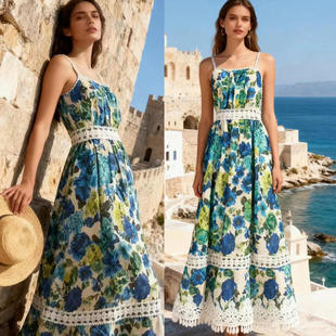 新款 连衣裙女 2026度假复古印花重工镂空蕾丝拼接大摆吊带长款