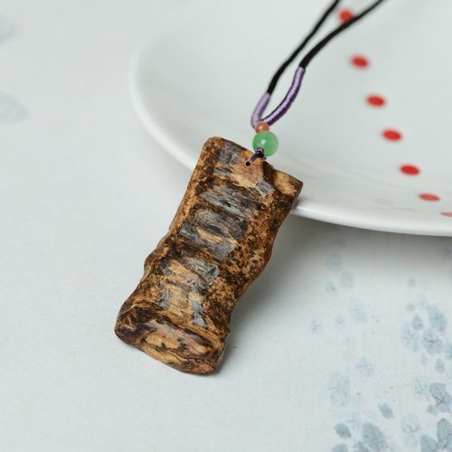 天然野文莱木质沉香挂件女士项链