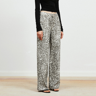 Carolingian高阶时髦 早春 长绒棉豹纹印花复古水洗直筒牛仔裤