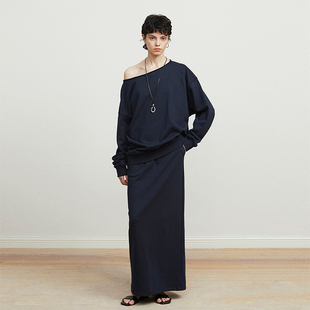 Carolingian松弛时髦！高密精梳棉一字斜肩宽松卫衣+半身裙套装