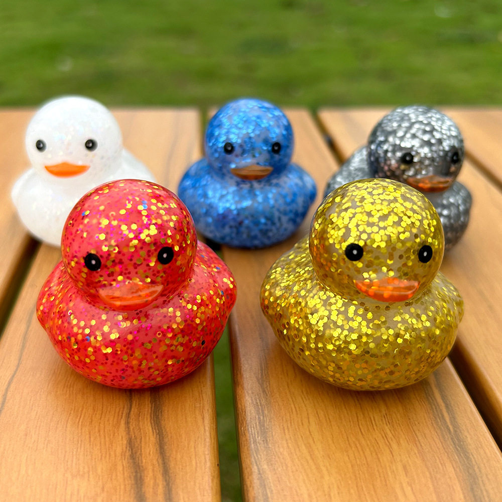 小黄鸭奶茶亮片糖果小鸭子摆件捏捏叫戏水洗澡玩具