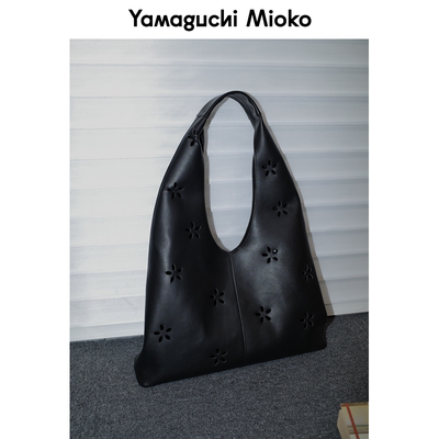 山口美袋花瓣激光托特包