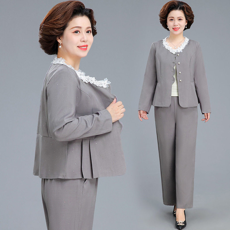 恒源祥妈妈秋装套装2025新款气质小香风外套中老年女春秋时尚上衣,女装/女士精品,中老年女装,淘宝优惠券,粉丝福利购,淘宝优惠卷