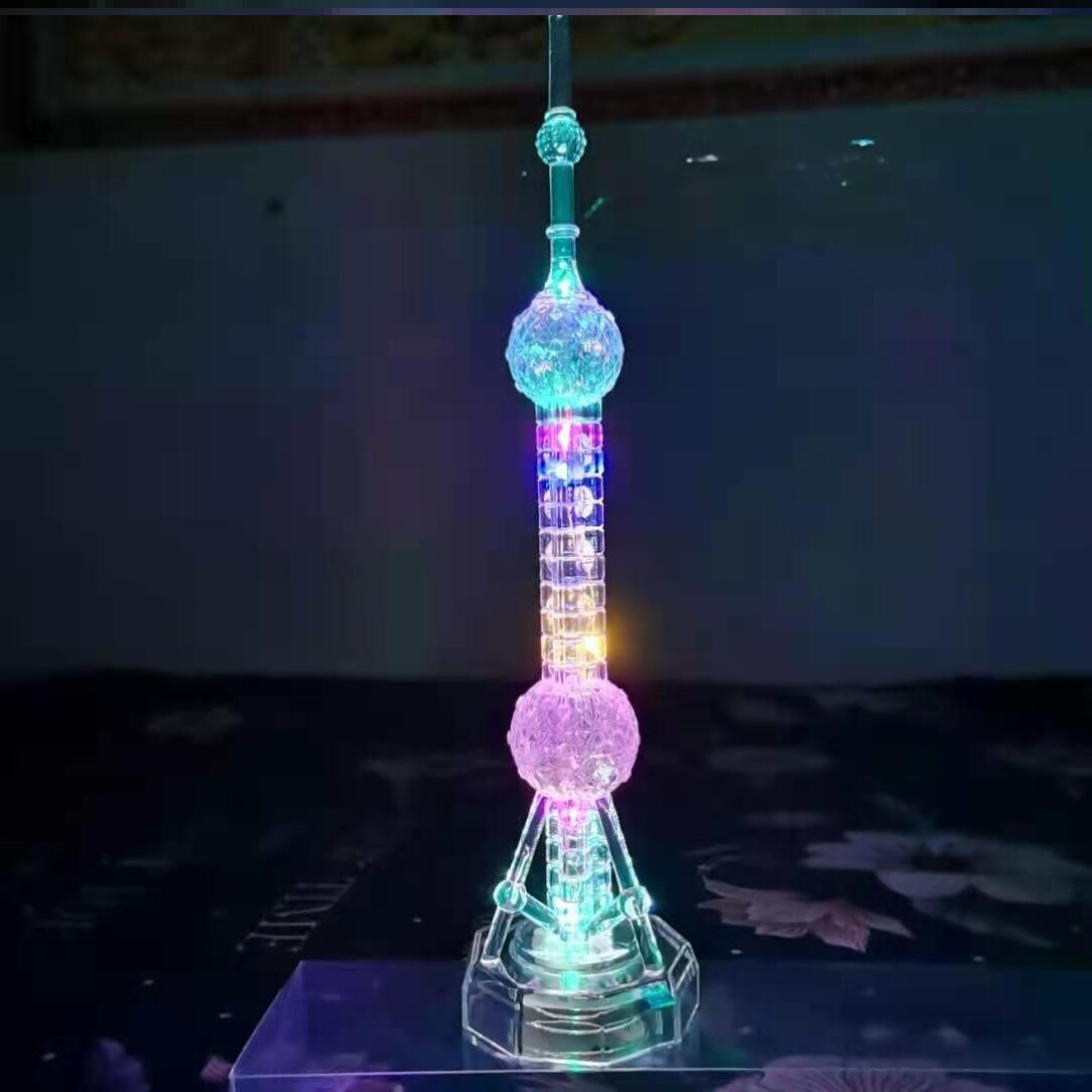 上海东方明珠模型东方明珠塔纪念品世界建筑模型摆件创意礼物亮灯