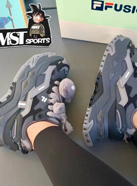 FILA斐乐BIANCO黑灰硬糖海盗熊女子增高休闲老爹鞋T12W441005FFT