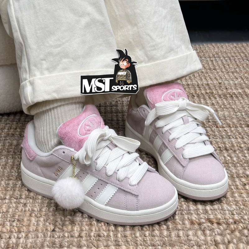 Adidas樱花粉女子低帮休闲板鞋