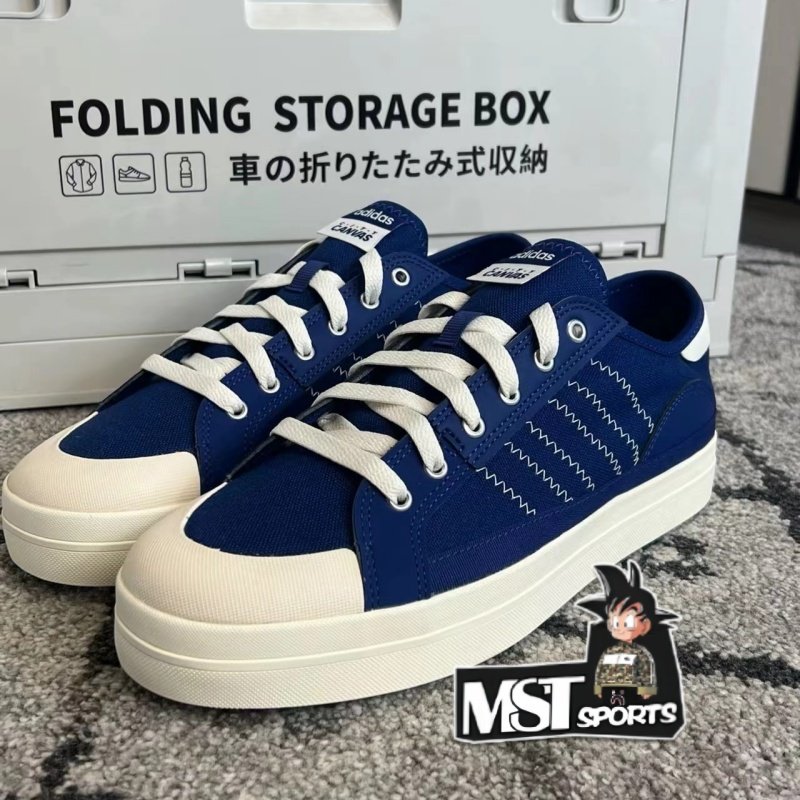 Adidas阿迪达斯藏青蓝开口笑板鞋