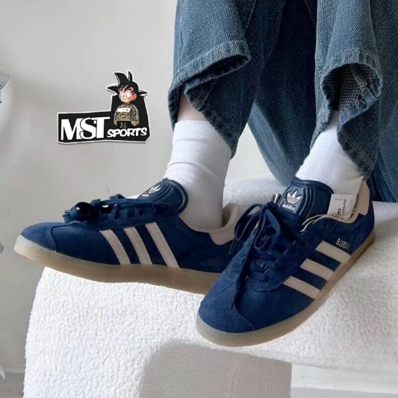 Adidas三叶草系带低帮复古T头鞋