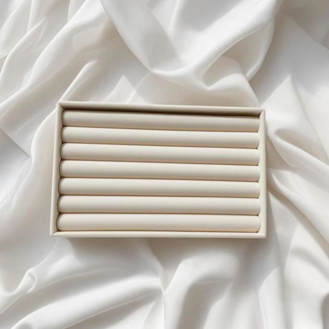 绒布首饰收纳托盘可拆卸盘耳钉耳环戒指项链收纳盘抽屉分隔盘