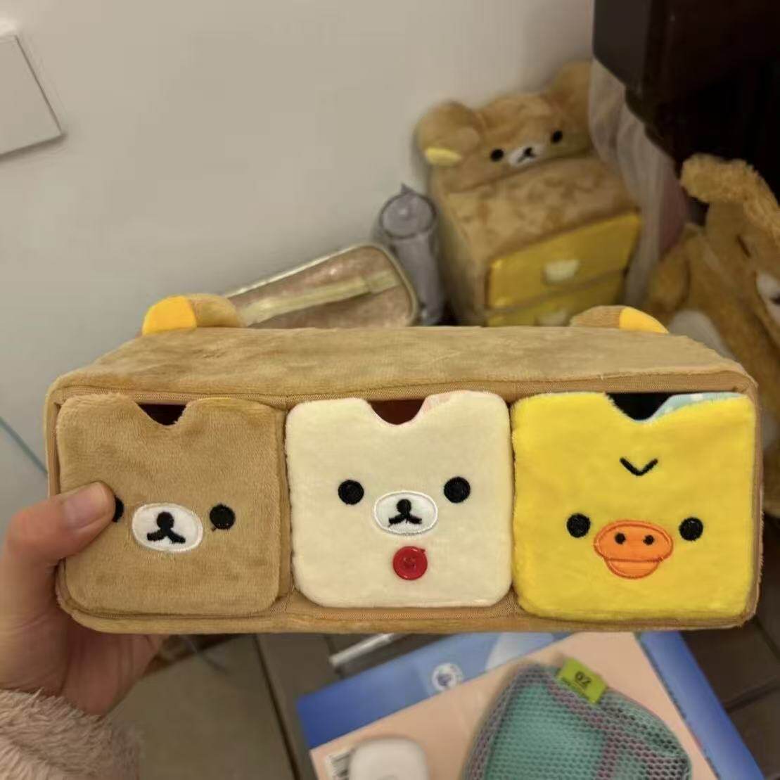 毛绒轻松熊可爱三格收纳盒卡通三分隔便携软迷你抽屉式桌面收纳柜