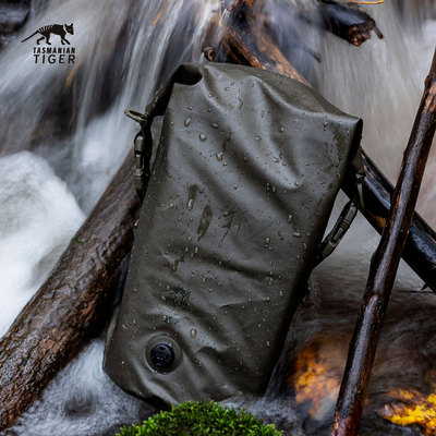 TT防水背包户外野营车船桶包