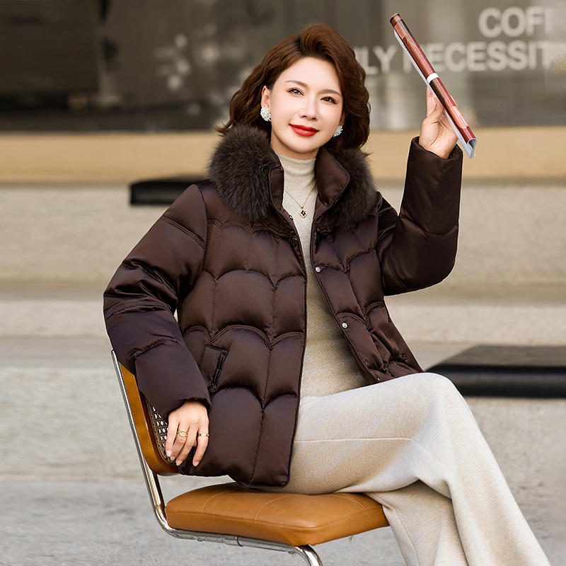 恒源祥官方正品冬季大毛领妈妈羽绒服女2025新款中老年洋气90白鸭