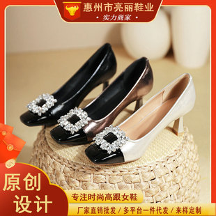 香港潮牌方头拼色高跟鞋女细跟2025新款惠州女鞋水钻金属扣小高跟