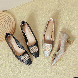 香港潮牌不累脚高跟鞋粗跟2025新款惠州女鞋春秋法式方头女士鞋子