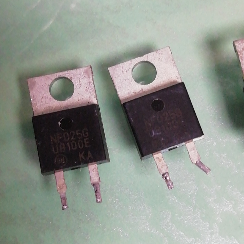 MUR8100EG U8100E TO-220 8A/1000V 快恢复整流二极管 拆机