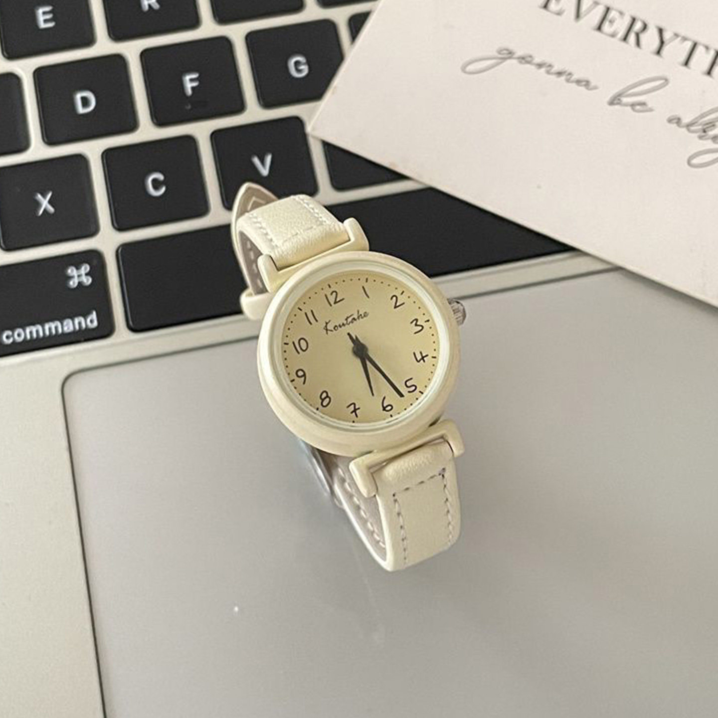 初中生小学生儿童手表女孩考试专用2025年新款简约只看时间石英表