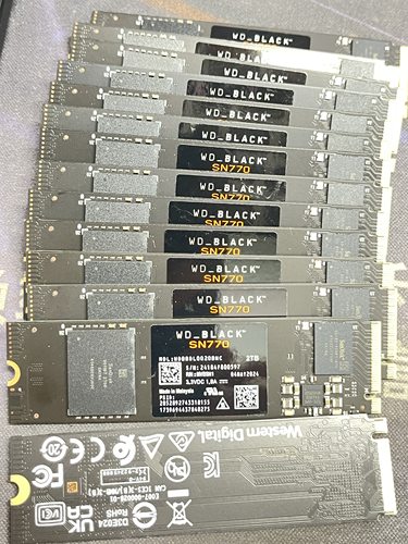 WD西部数据SN770 2T 2280  NVME M.2固态硬盘SSD pcie4.0×4协议