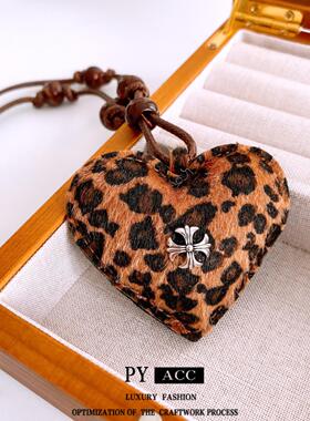 毛绒串珠爱心可调节吊坠项链美拉德复古高级感毛衣链时尚气质项饰