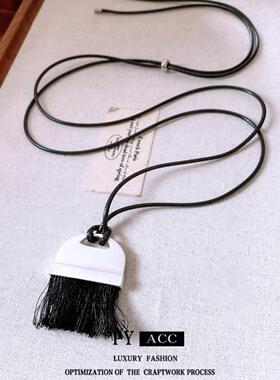 中古vintage皮革流苏吊坠项链简约百搭休闲风毛衣链个性小众项饰
