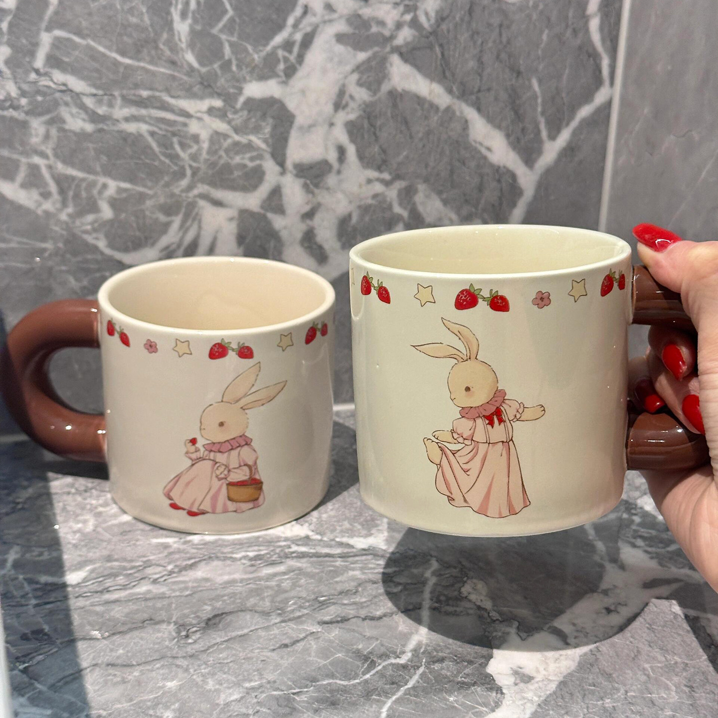 这么好看杯子我偏要拿来当漱口杯