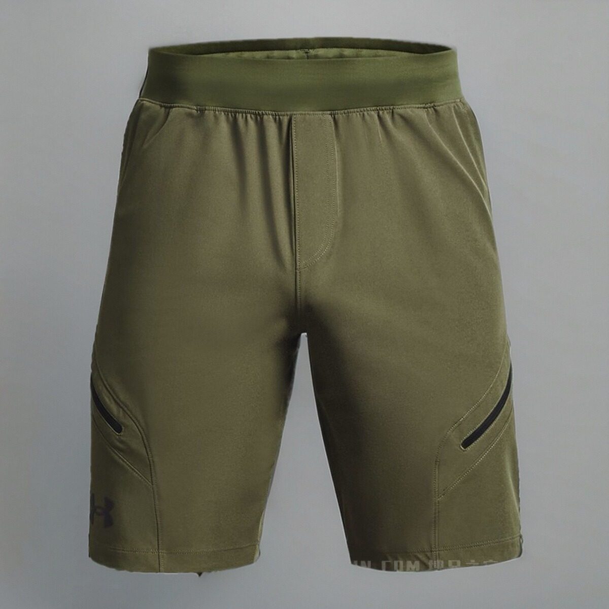 安德玛 UA 男子轻薄透气跑步健身训练休闲运动梭织短裤 1374765