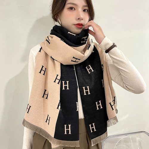 LULU字母拼色山羊绒围巾冬季女