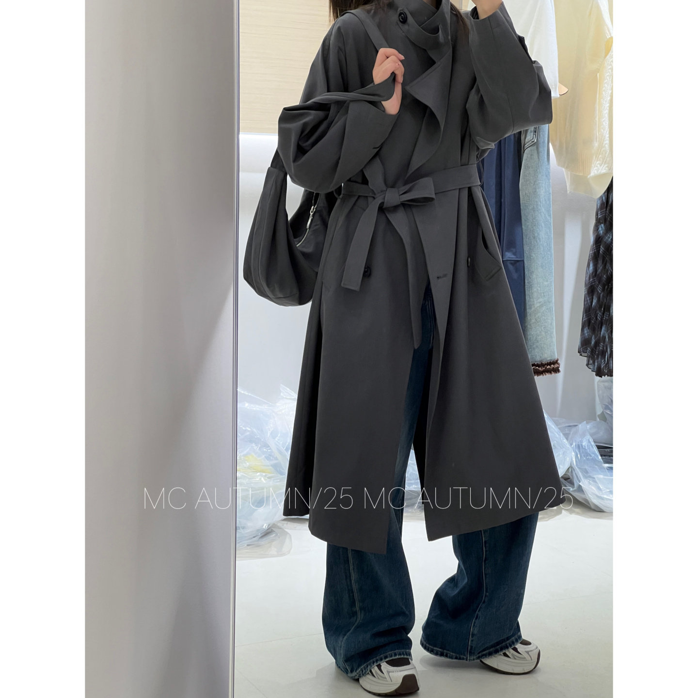 个性时髦配饺子包长外套风衣