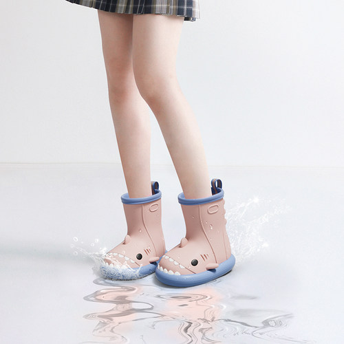 鲨鱼成人雨鞋防滑软底