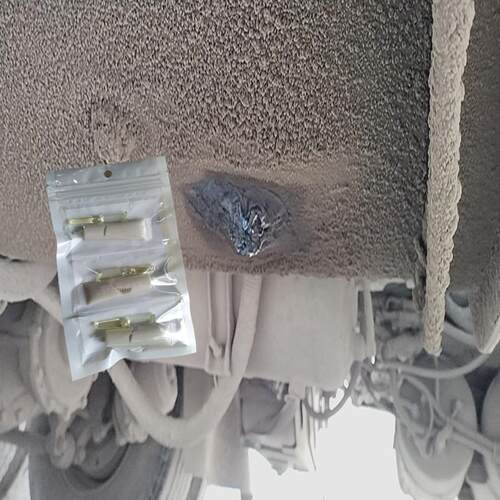 油箱专用胶水途中快速补漏胶耐油