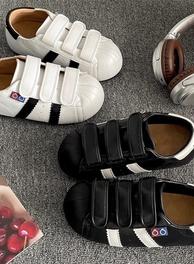 丑萌复古黑色魔术贴板鞋女2025新款内增高学生百搭休闲运动德训鞋
